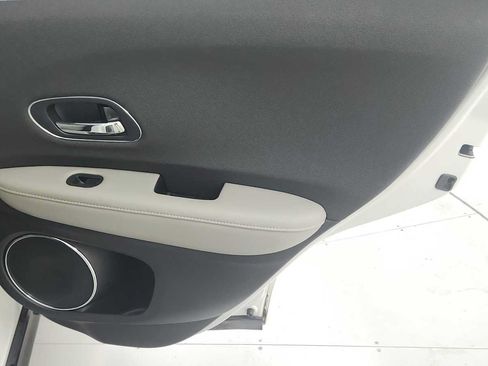 Used 2022 Honda HR-V EX image 27