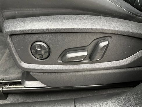 Certified 2023 Audi SQ5 Prestige image 12