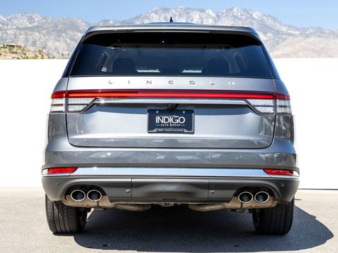 Used 2023 Lincoln Aviator Reserve w/ Class IV Trailer Tow Package RWD image 9