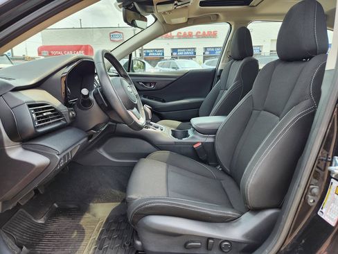 Used 2025 Subaru Legacy Premium AWD/4WD image 11