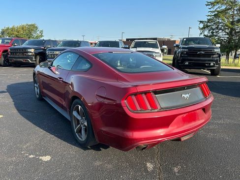 Used 2017 Ford Mustang Coupe RWD image 5