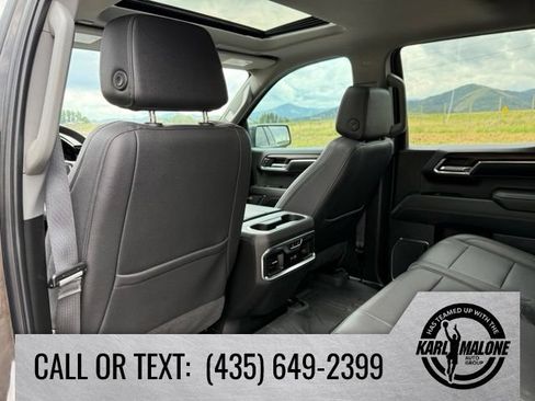 Used 2024 GMC Sierra 1500 SLT w/ SLT Premium Plus Package AWD/4WD image 31