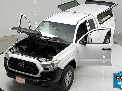 Used 2019 Toyota Tacoma SR image 20