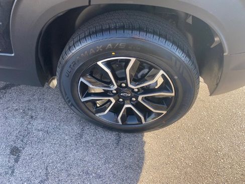 Used 2024 Chevrolet TrailBlazer ACTIV w/ Driver Confidence Package image 21