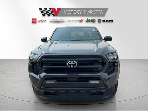 Used 2024 Toyota Tacoma SR5 AWD/4WD image 8