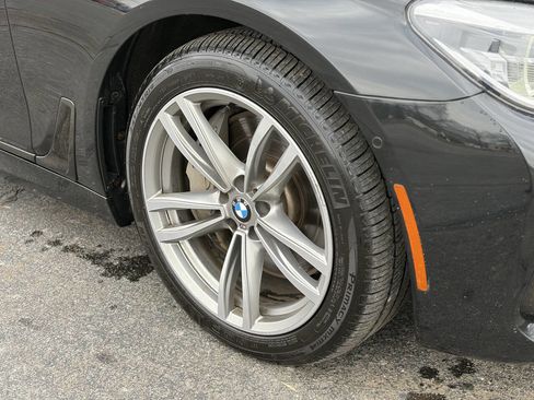 Used 2017 BMW 750i xDrive AWD/4WD image 9