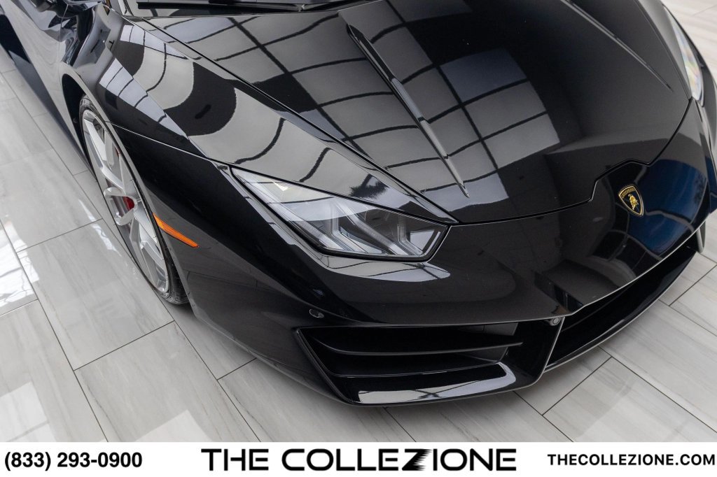 Used 2016 Lamborghini Huracan LP 580-2 RWD image 2