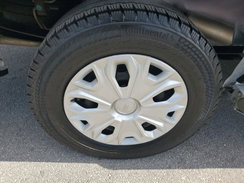 Used 2024 Ford Transit 250 Low Roof w/ Exterior Upgrade Package image 28