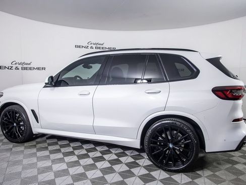 Used 2022 BMW X5 sDrive40i w/ M Sport Package RWD image 11
