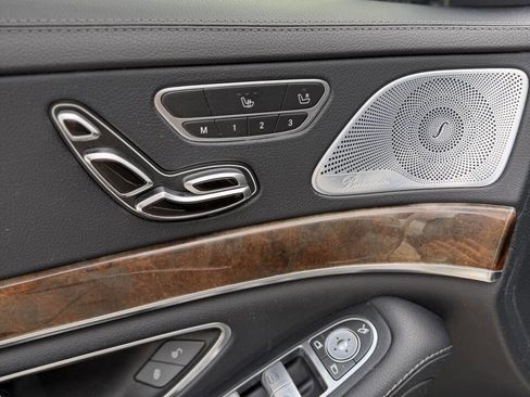 Used 2015 Mercedes-Benz S 550 4MATIC Sedan image 16