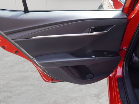 Used 2025 Toyota Camry LE image 10