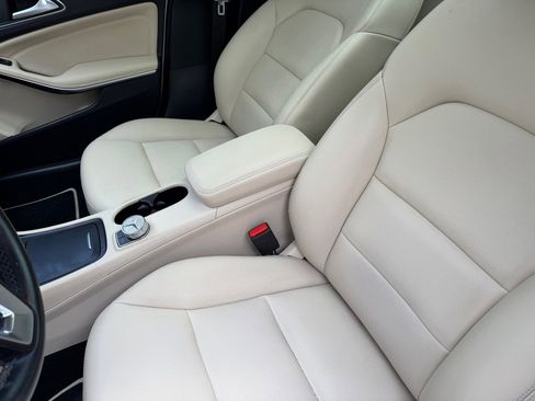 Used 2015 Mercedes-Benz GLA 250 4MATIC image 15