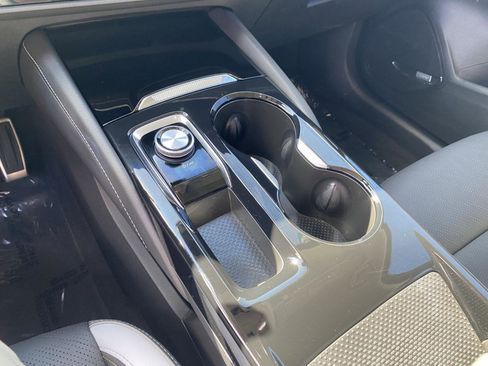 Used 2025 Buick Envision Sport Touring image 17