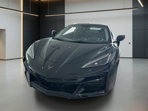Used 2023 Chevrolet Corvette Z06 w/ Stealth Interior Trim Package RWD image 10