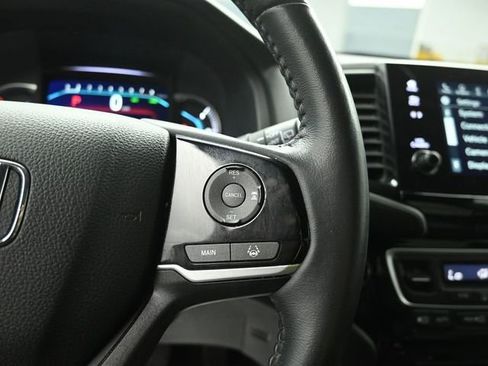 Used 2022 Honda Pilot Touring image 17