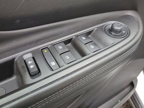 Used 2022 Buick Encore Preferred w/ Safety Package image 24