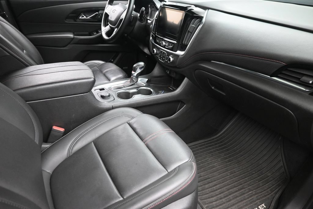 Used 2023 Chevrolet Traverse RS AWD/4WD image 9