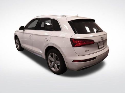 Used 2019 Audi Q5 2.0T Premium Plus w/ Premium Plus Package image 3