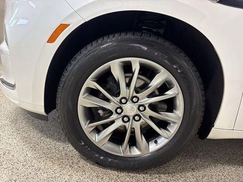 Used 2022 Buick Enclave Avenir w/ Trailering Package, 5000 lbs. image 17