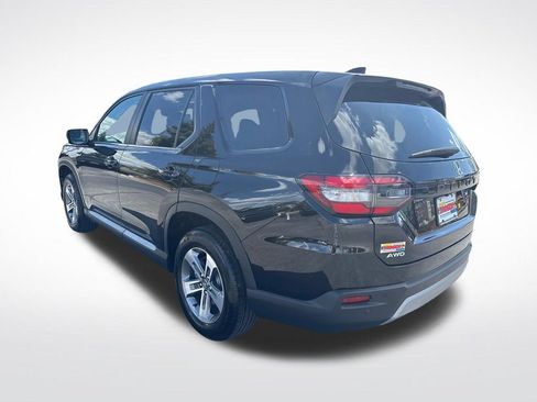 Certified 2025 Honda Pilot EX-L image 3
