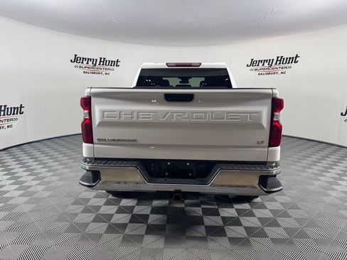Used 2023 Chevrolet Silverado 1500 LT image 9