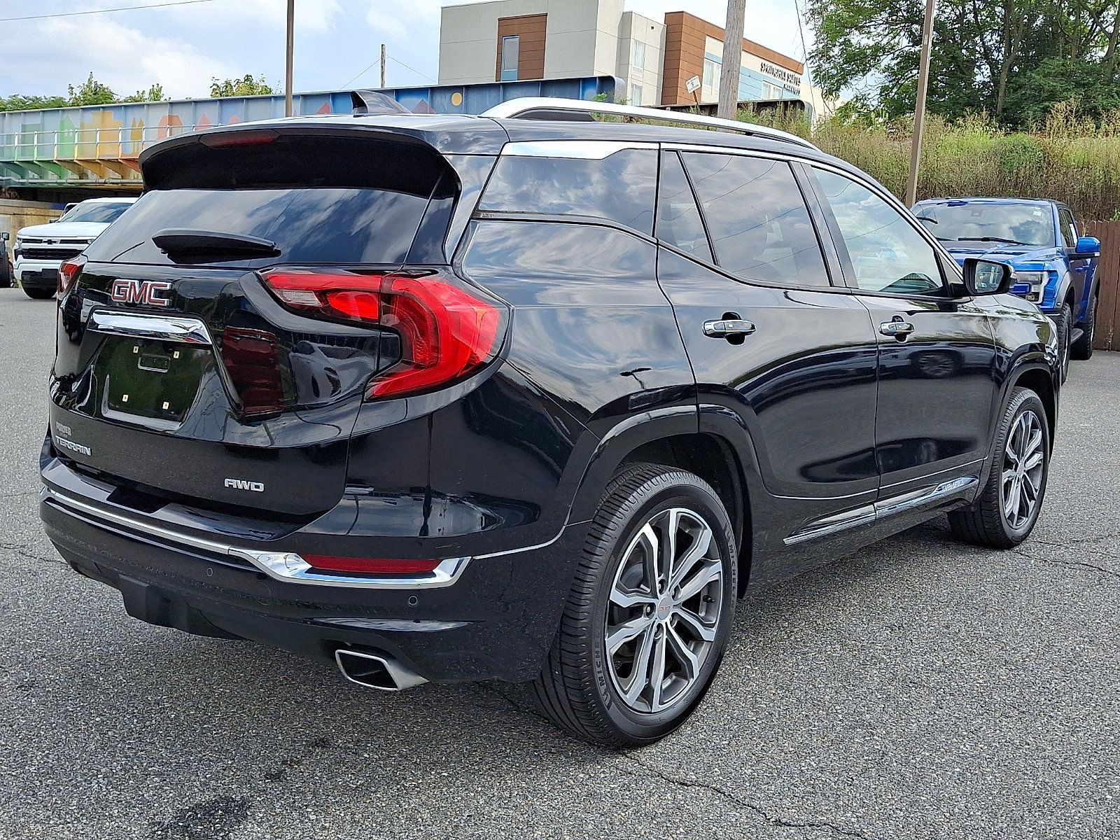 Used 2018 GMC Terrain Denali w/ Advanced Safety Package AWD/4WD image 6
