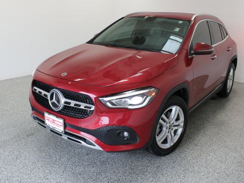 Used 2022 Mercedes-Benz GLA 250 4MATIC image 2