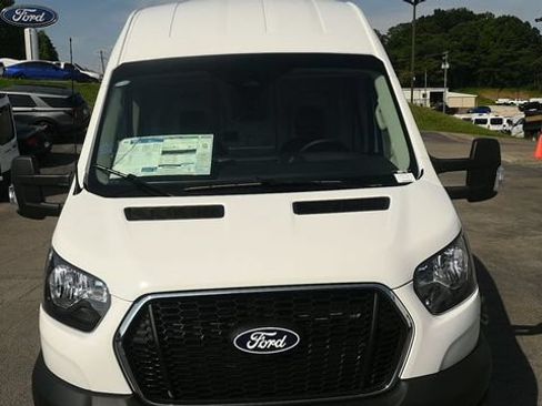 New 2026 Ford Transit 250 148 High Roof AWD image 2