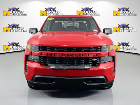 Used 2020 Chevrolet Silverado 1500 Custom w/ Custom Convenience Package AWD/4WD image 2