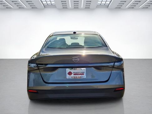 New 2026 Nissan Sentra SL w/ Floor Mat Package FWD image 5