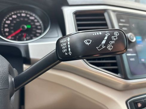 Used 2019 Volkswagen Atlas SE FWD image 29