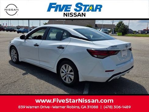 Used 2025 Nissan Sentra S FWD image 9