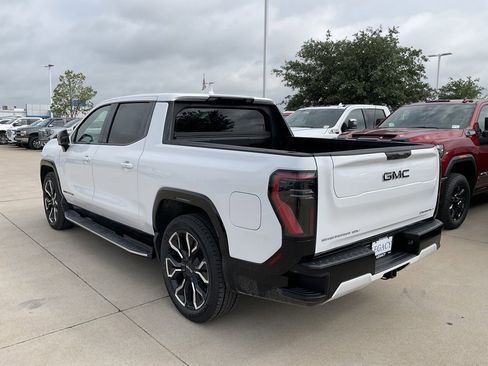 New 2025 GMC Sierra EV Denali image 7