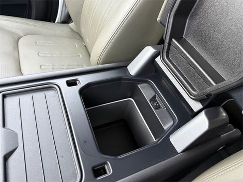 Used 2020 Land Rover Defender 110 HSE image 17