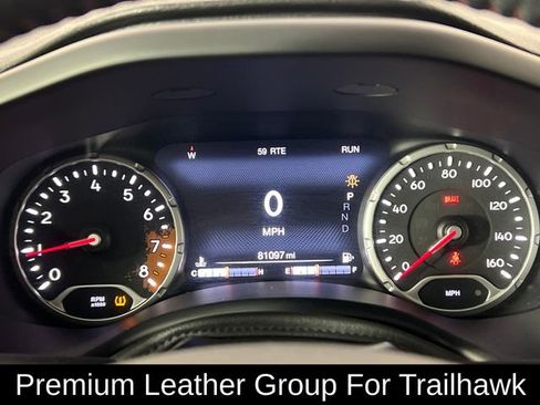Used 2018 Jeep Renegade Trailhawk image 11