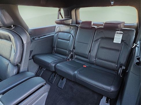 New 2025 Lincoln Navigator L Reserve w/ Jet Appearance Package AWD/4WD image 9