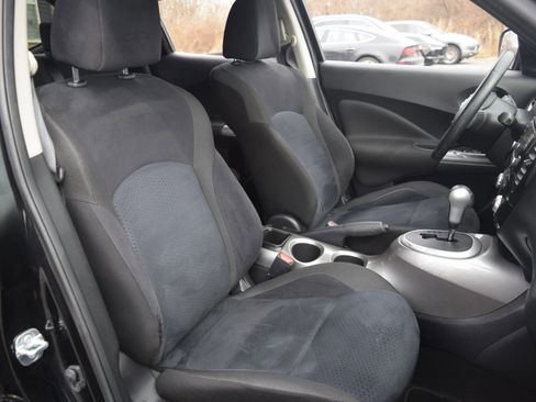 Used 2016 Nissan Juke SV image 10