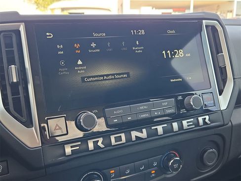 Used 2025 Nissan Frontier SV image 22