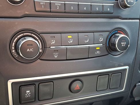 Used 2017 Nissan Titan S image 18