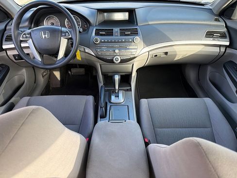 Used 2012 Honda Accord LX image 6