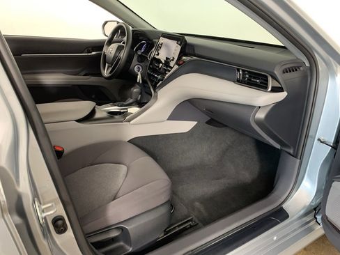 Used 2024 Toyota Camry LE image 37