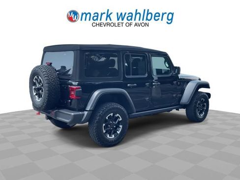 Used 2024 Jeep Wrangler Unlimited Rubicon AWD/4WD image 8