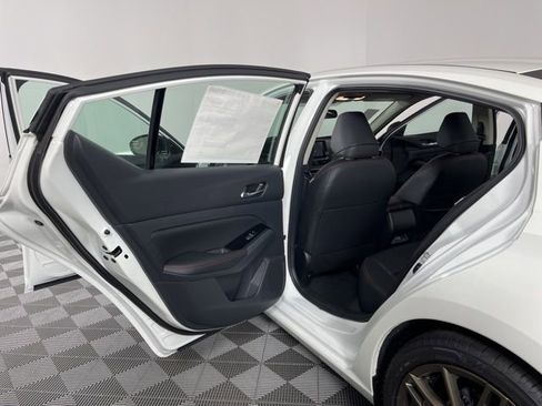 New 2025 Nissan Altima 2.5 SR image 42