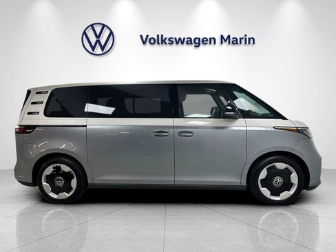 New 2025 Volkswagen ID. Buzz Pro S Plus RWD image 6