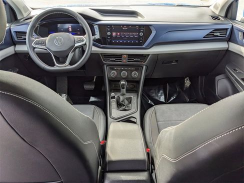 Certified 2022 Volkswagen Taos SE image 15