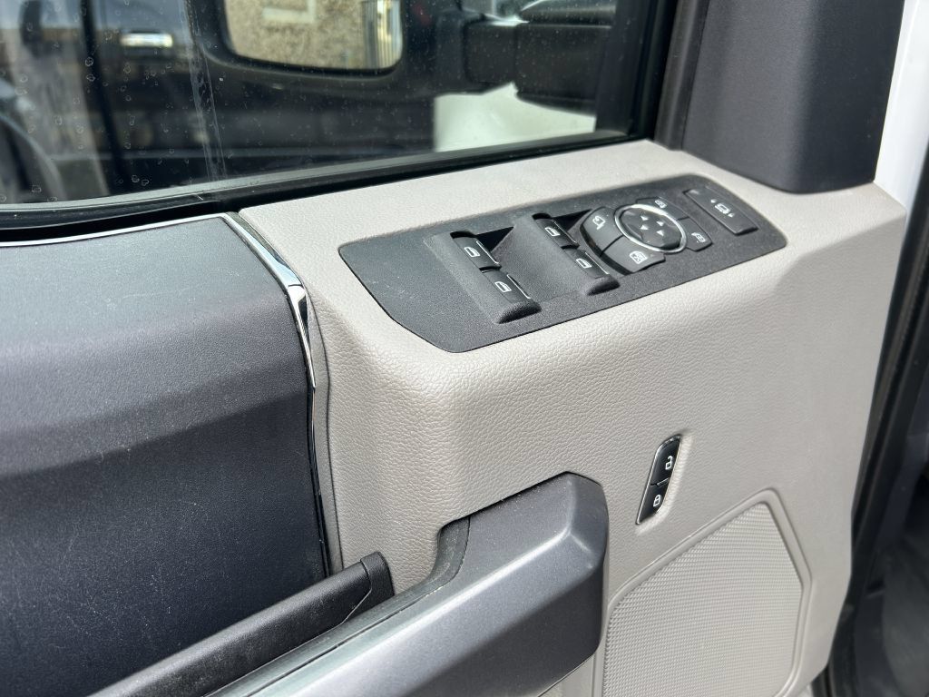 Used 2022 Ford F250 XLT AWD/4WD image 4