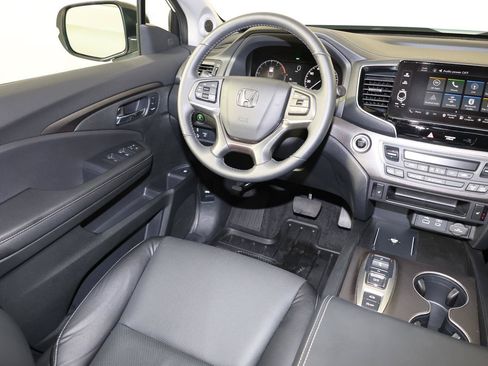 Used 2025 Honda Ridgeline RTL image 9