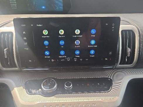 Used 2025 Ford Expedition Max Active AWD/4WD image 33