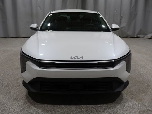 Used 2025 Kia K4 LXS image 8