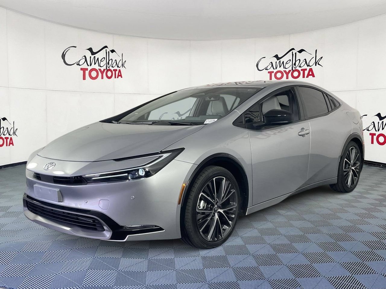 New 2026 Toyota Prius XLE FWD image 2